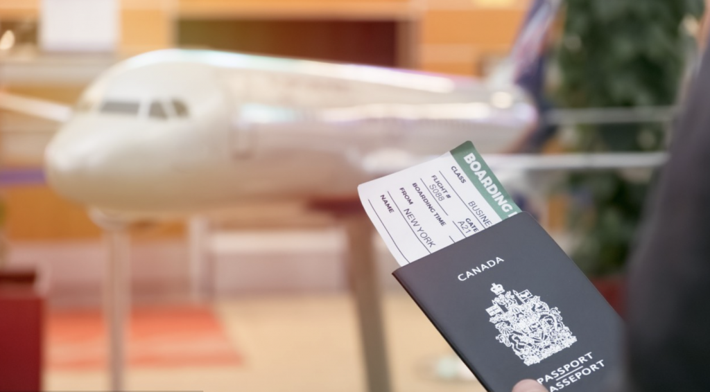 加拿大旅游签证申请到期后可以续签吗？