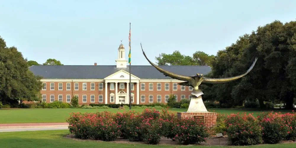 北卡罗来纳大学威尔明顿分校博士后职位招聘